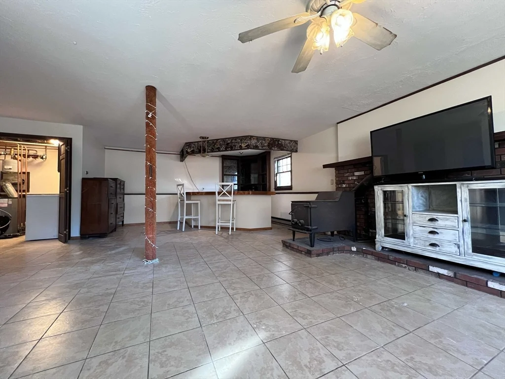 3 bed, 2 bath apartment for rent at 23 Hospital Rd, Templeton — photo 16 of 20