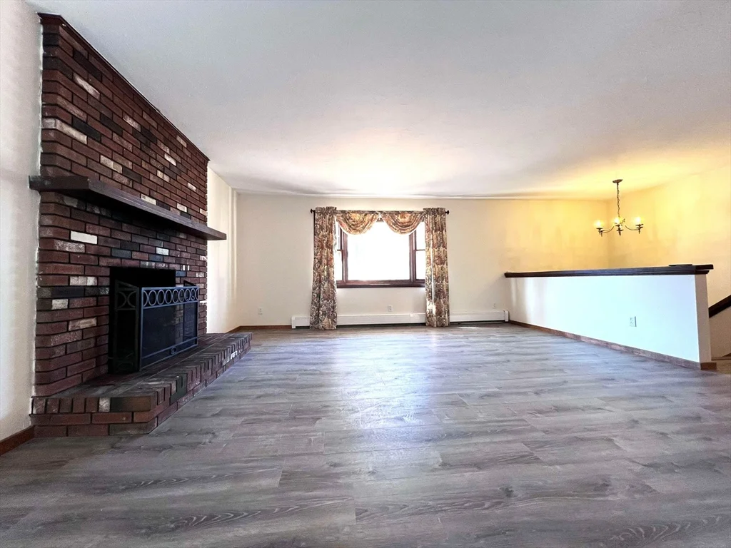 3 bed, 2 bath apartment for rent at 23 Hospital Rd, Templeton — photo 3 of 20