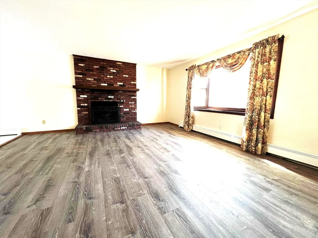3 bed, 2 bath apartment for rent at 23 Hospital Rd, Templeton — photo 2 of 20