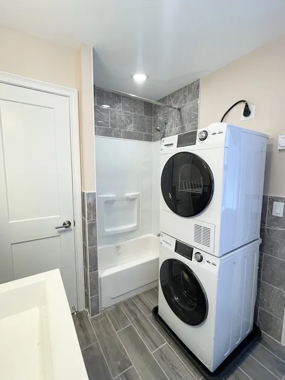 1 bed, 1 bath apartment for rent at 23 Hudson St Unit 202, Chinatown — photo 3 of 8