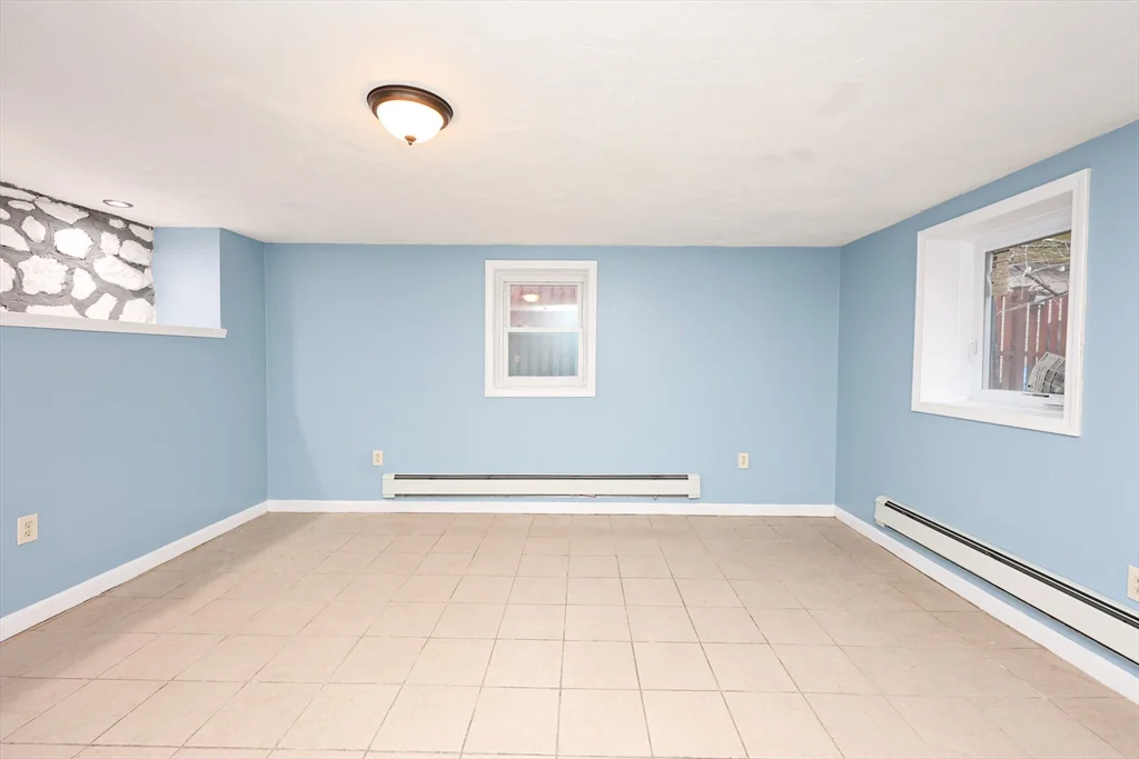 1 bed, 1 bath apartment for rent at 23 Hudson St Unit LL, Milton — photo 10 of 16