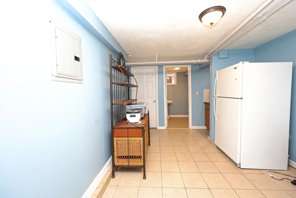1 bed, 1 bath apartment for rent at 23 Hudson St Unit LL, Milton — photo 15 of 16