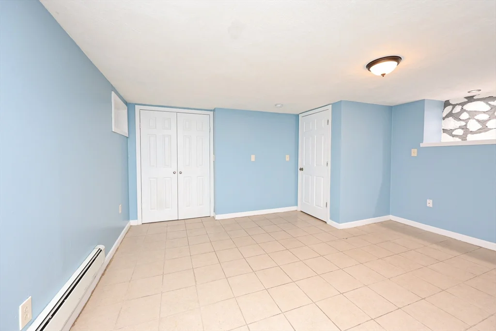1 bed, 1 bath apartment for rent at 23 Hudson St Unit LL, Milton — photo 12 of 16