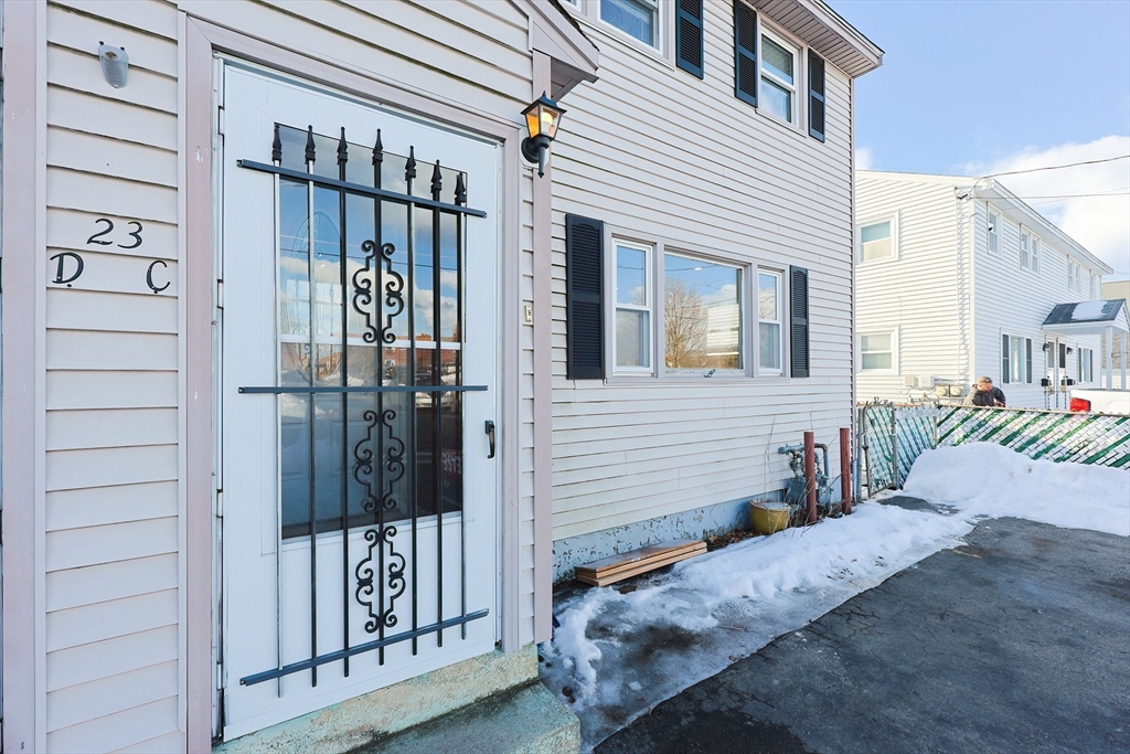 2 bed, 1 bath apartment for rent at 23 Hunt St Unit C, Nashua — photo 2 of 25