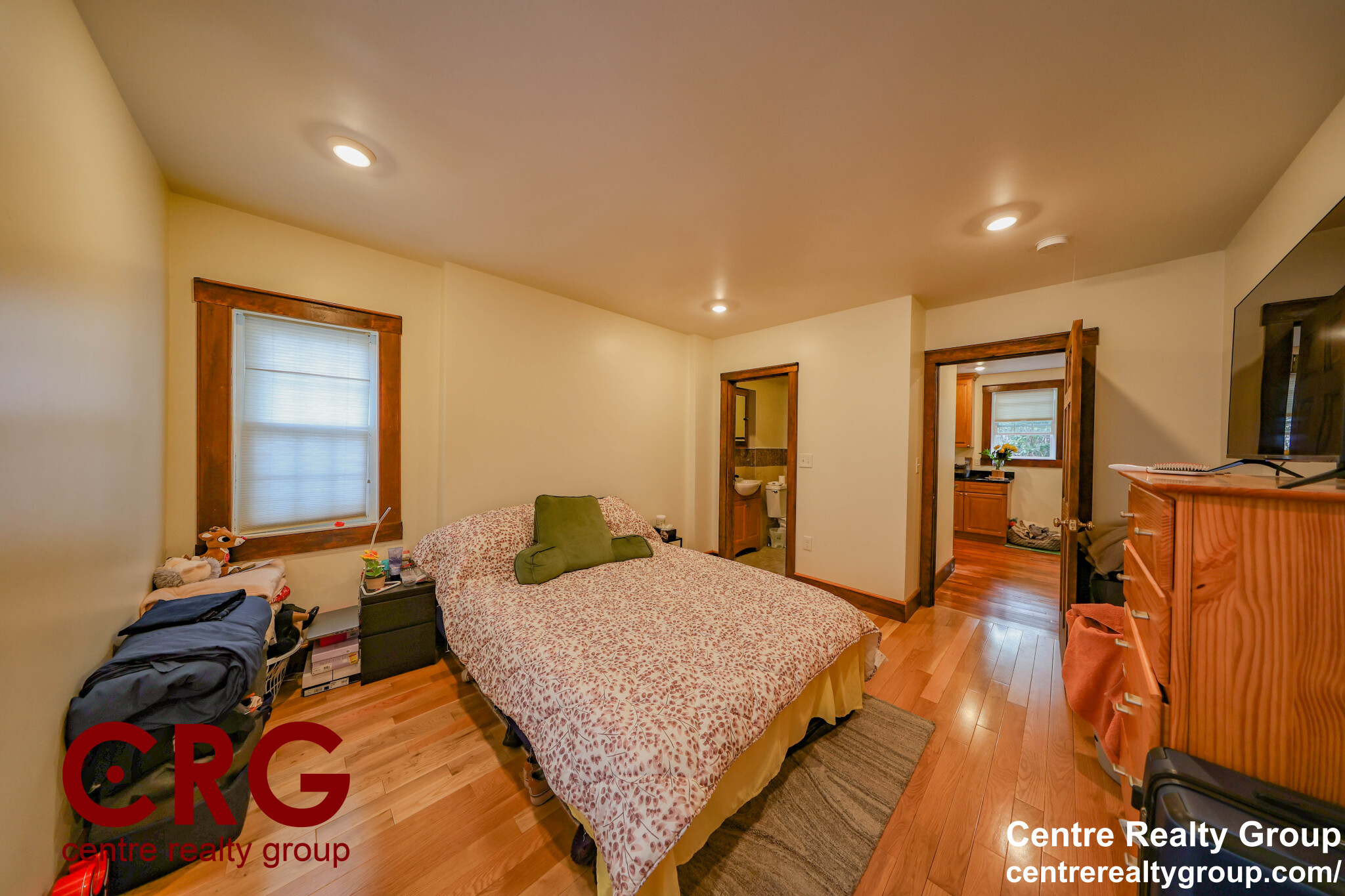 3 bed, 2 bath apartment for rent at 23 Indiana Ter Unit 1, Newton Upper Falls — photo 15 of 23