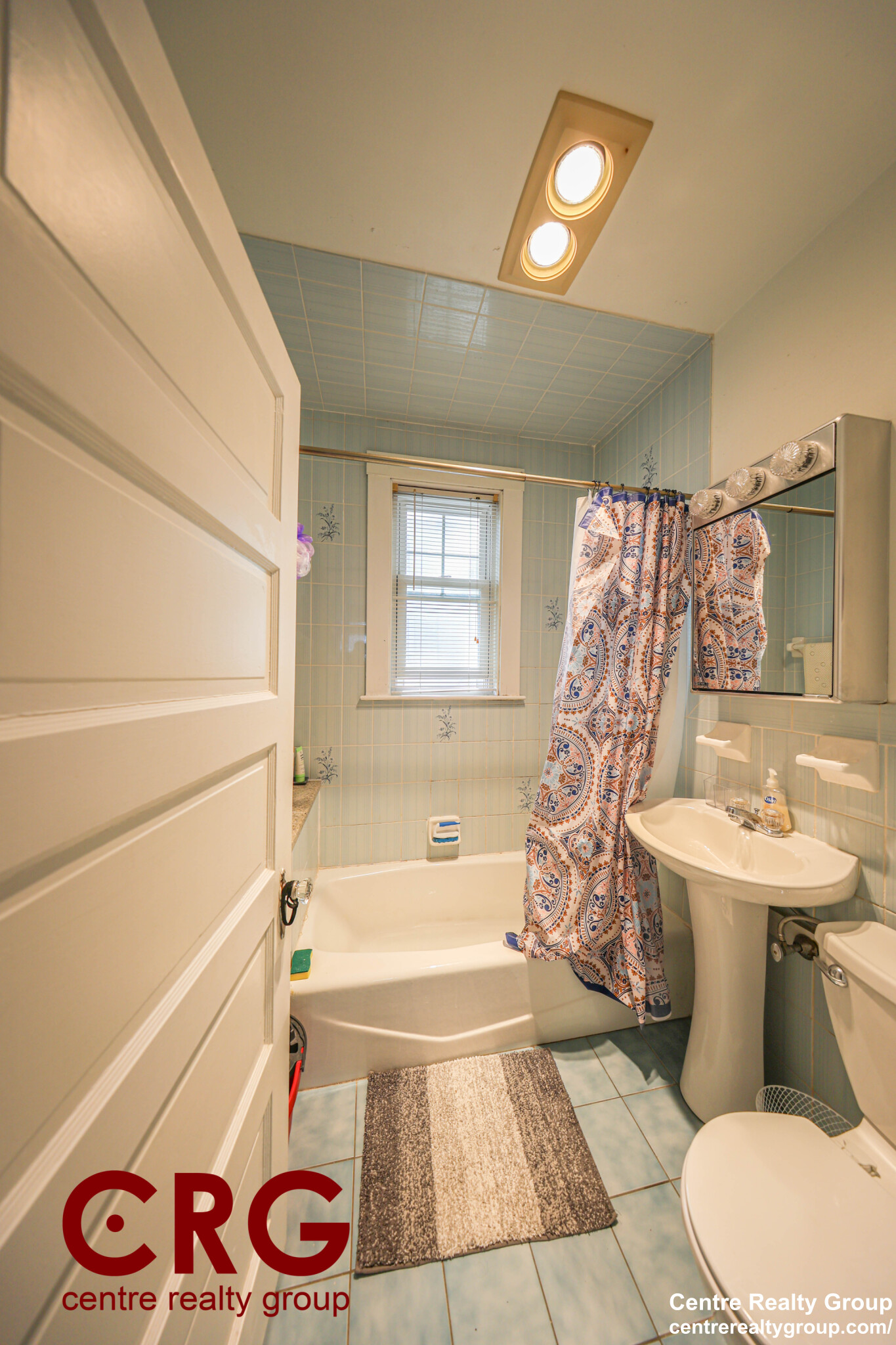 3 bed, 2 bath apartment for rent at 23 Indiana Ter Unit 1, Newton Upper Falls — photo 9 of 23