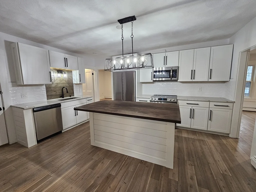 2 bed, 1 bath apartment for rent at 23 Ingalls Unit 1, Swampscott