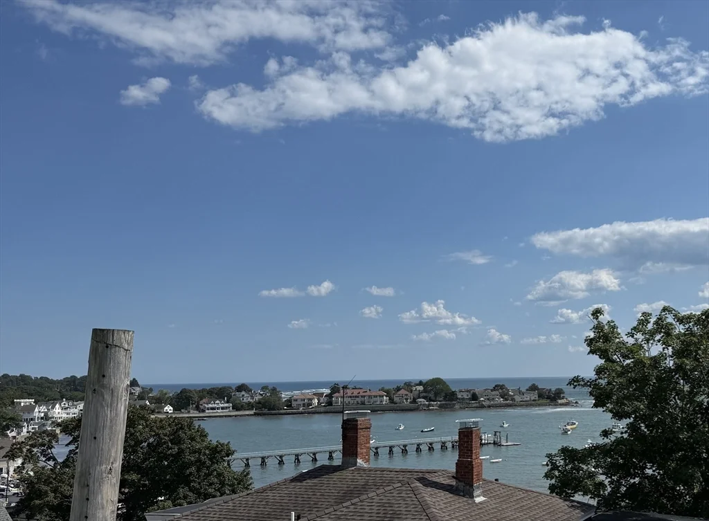 3 bed, 1 bath apartment for rent at 23 Ingalls Unit 2, Swampscott — photo 15 of 24
