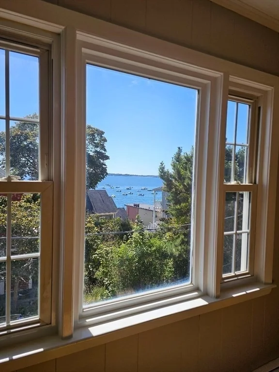 3 bed, 1 bath apartment for rent at 23 Ingalls Unit 2, Swampscott — photo 7 of 24