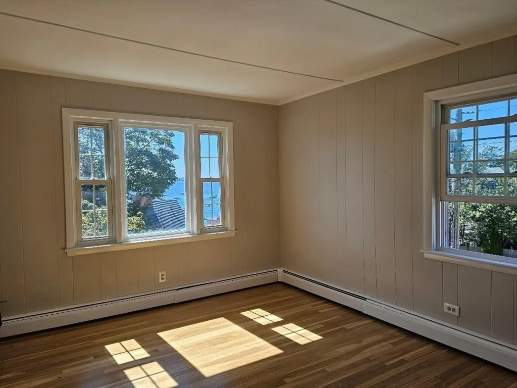 3 bed, 1 bath apartment for rent at 23 Ingalls Unit 2, Swampscott — photo 8 of 24