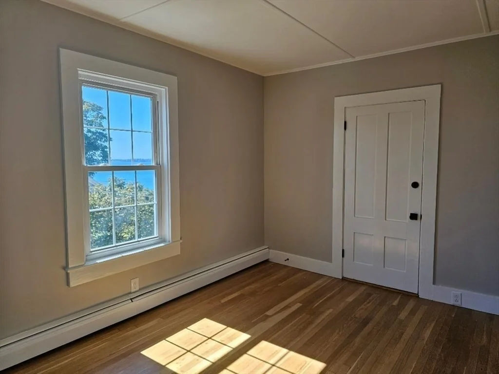 3 bed, 1 bath apartment for rent at 23 Ingalls Unit 2, Swampscott — photo 11 of 24