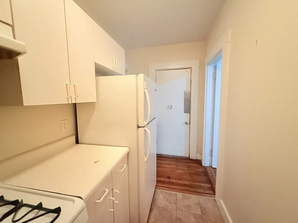 2 bed, 1 bath apartment for rent at 23 Inman St Unit 1, Central Square — photo 14 of 20
