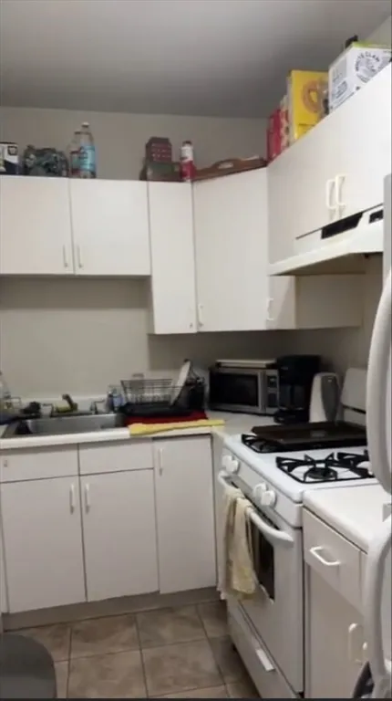 2 bed, 1 bath apartment for rent at 23 Inman St Unit 1, Central Square — photo 2 of 20