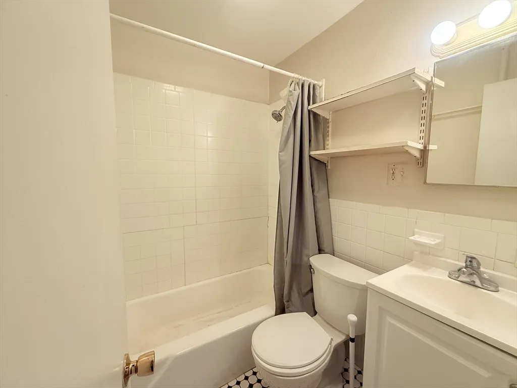 2 bed, 1 bath apartment for rent at 23 Inman St Unit 1, Central Square — photo 12 of 20