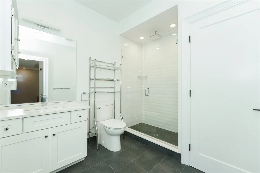 4 bed, 4+ bath apartment for rent at 23 Irving St Unit 1, Mid Cambridge — photo 12 of 20