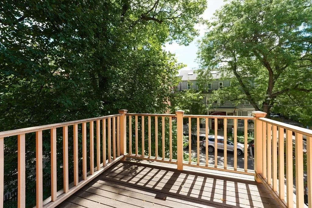 4 bed, 4+ bath apartment for rent at 23 Irving St Unit 1, Mid Cambridge — photo 10 of 20