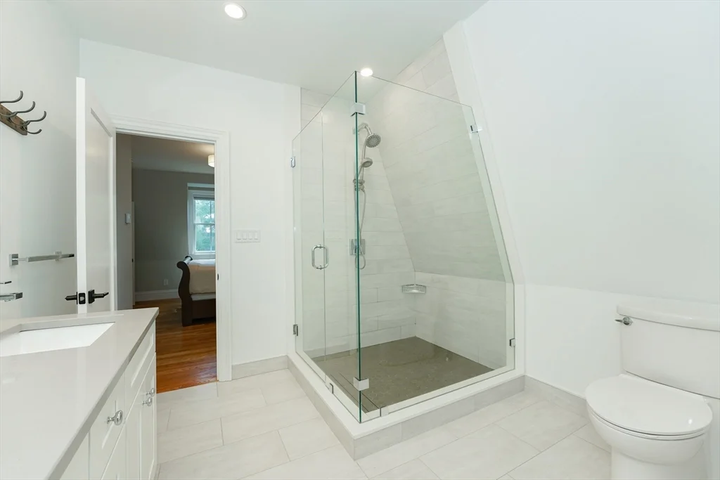 4 bed, 4+ bath apartment for rent at 23 Irving St Unit 1, Mid Cambridge — photo 17 of 20