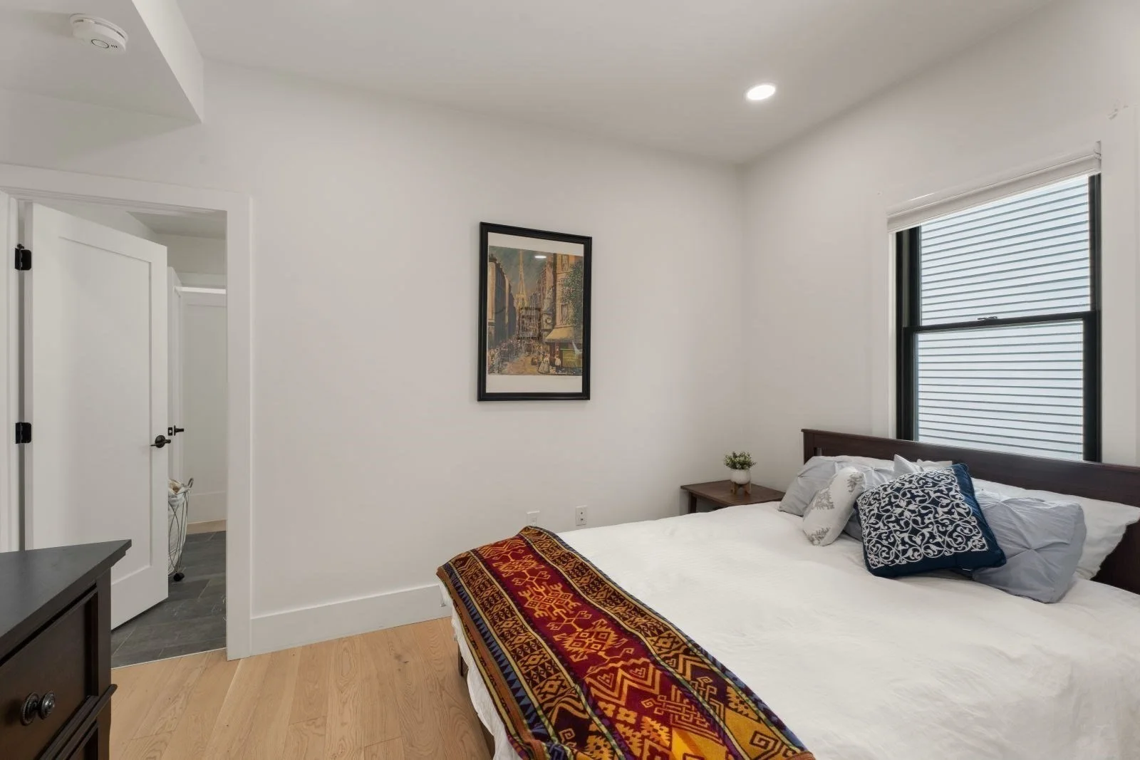 4 bed, 3 bath apartment for rent at 23 Jaques St Unit B-2, Winter Hill — photo 20 of 42