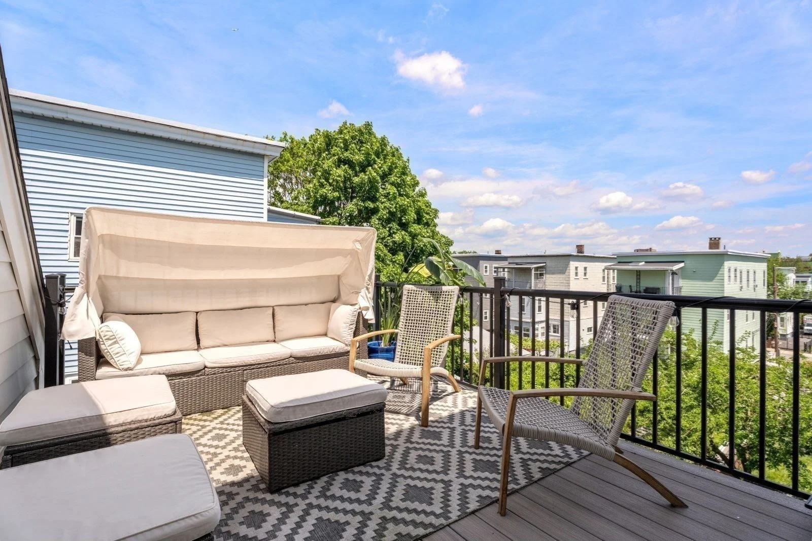 4 bed, 3 bath apartment for rent at 23 Jaques St Unit B, Winter Hill — photo 5 of 42