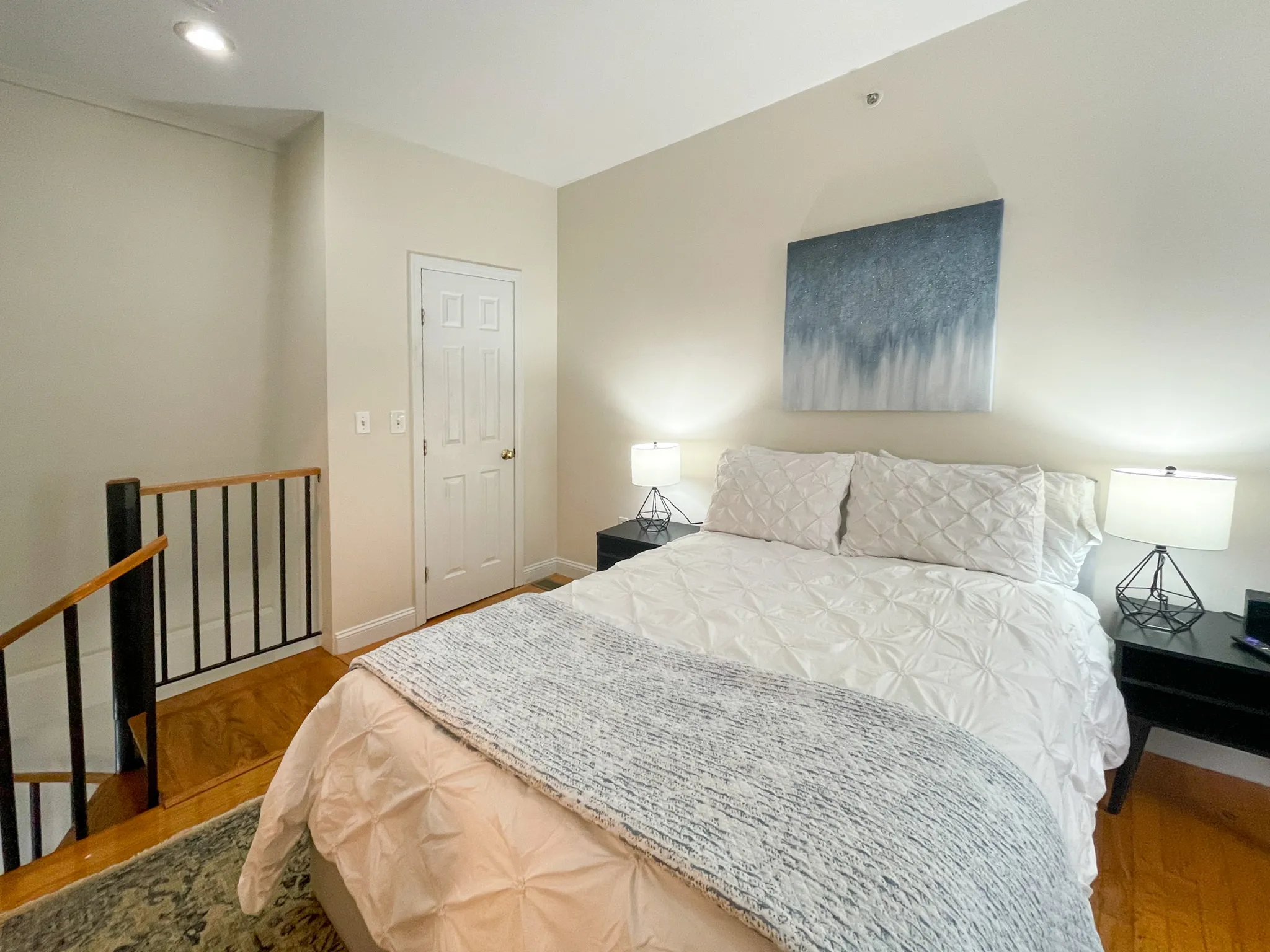2 bed, 1.5 bath apartment for rent at 23 Jay St Unit 3, Riverside — photo 8 of 17