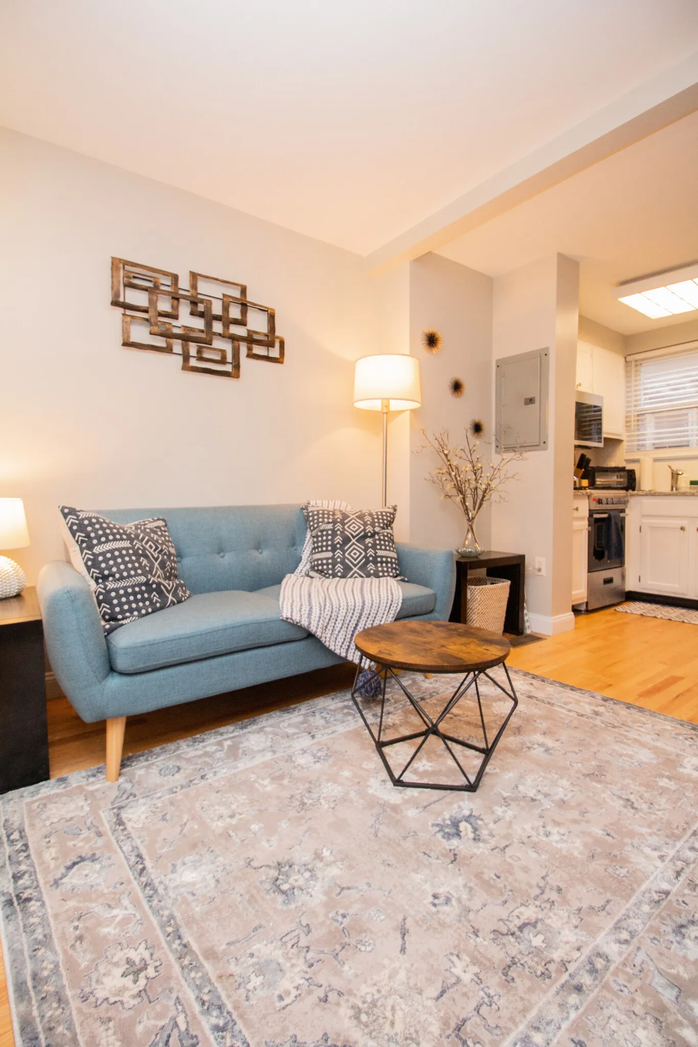 2 bed, 1.5 bath apartment for rent at 23 Jay St Unit B, Riverside — photo 2 of 37