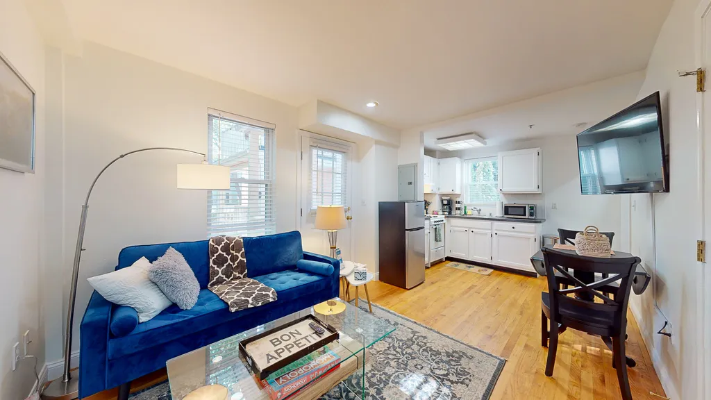 1 bed, 1.5 bath apartment for rent at 23 Jay St Unit D, Riverside — photo 1 of 20