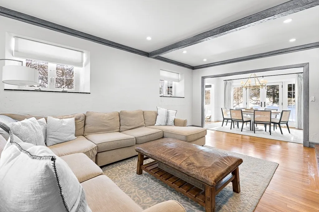 6 bed, 4+ bath apartment for rent at 23 Jefferson, Winchester Highlands — photo 3 of 41