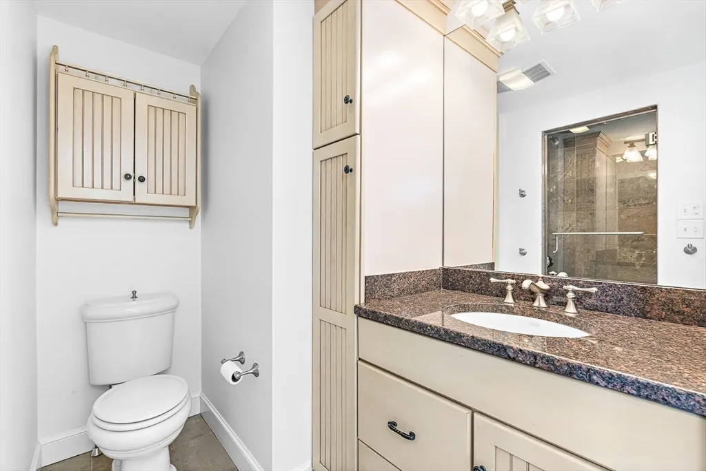 6 bed, 4+ bath apartment for rent at 23 Jefferson, Winchester Highlands — photo 24 of 41