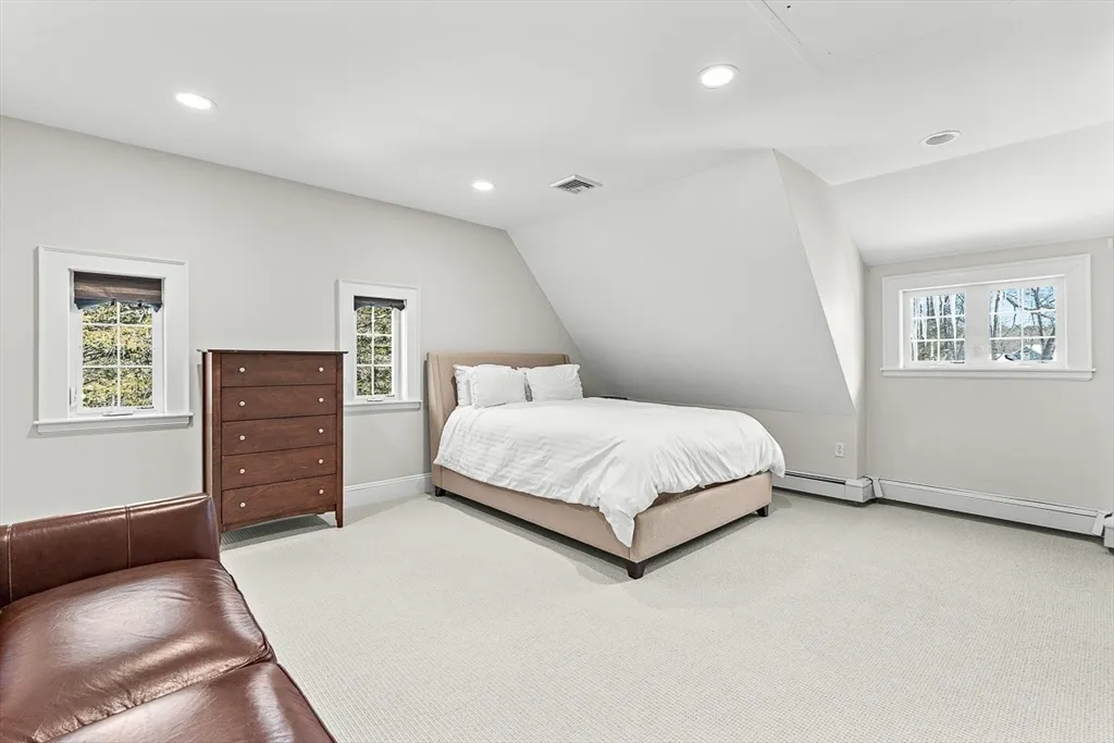 6 bed, 4+ bath apartment for rent at 23 Jefferson, Winchester Highlands — photo 36 of 41