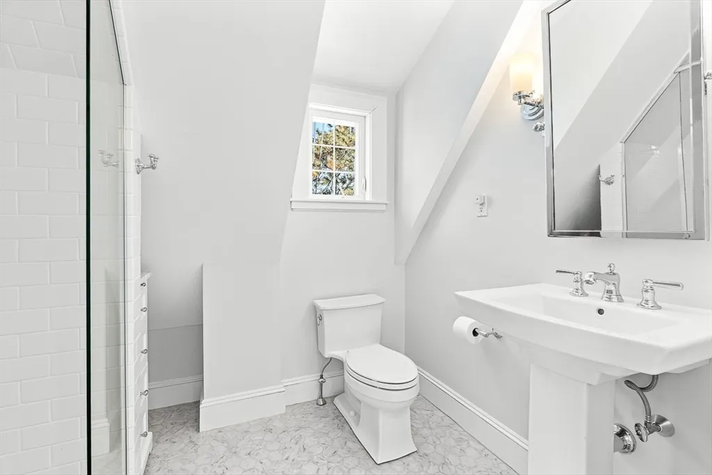 6 bed, 4+ bath apartment for rent at 23 Jefferson, Winchester Highlands — photo 31 of 41
