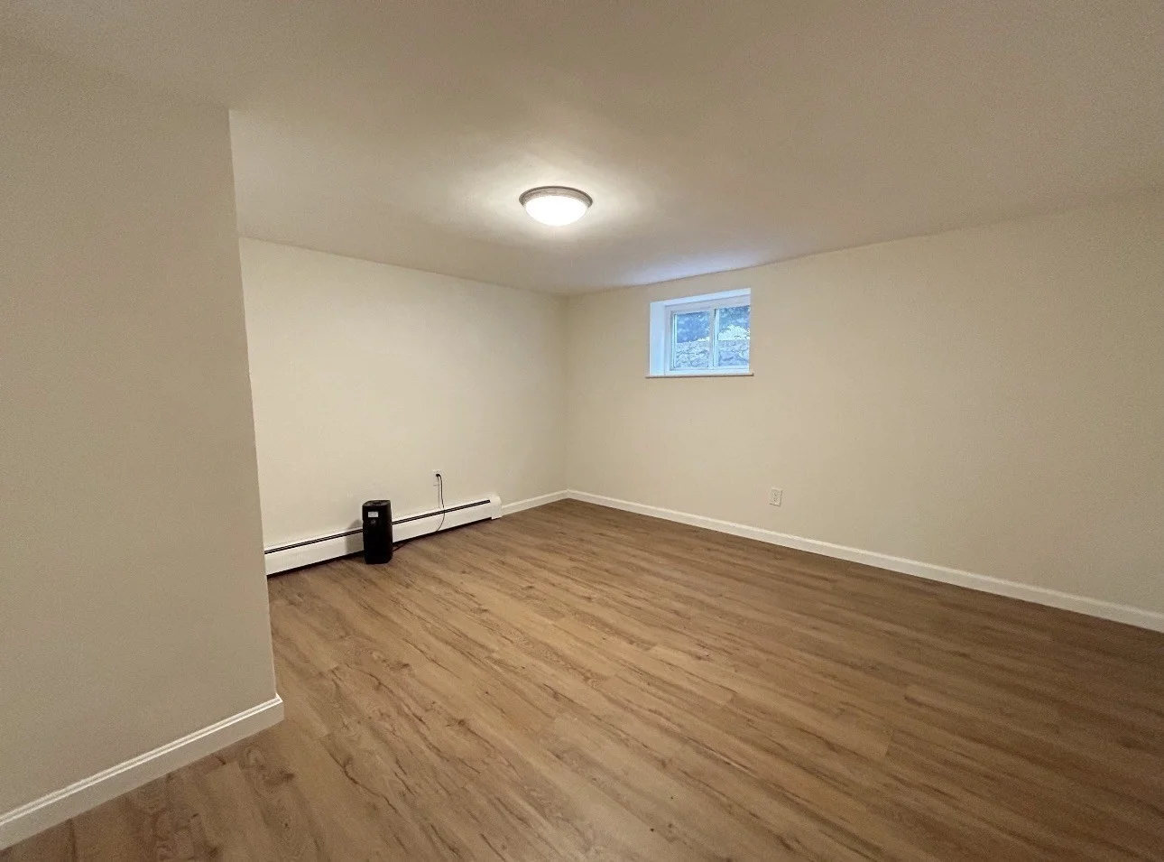 4 bed, 2 bath apartment for rent at 23 Jeffrey Rd, Turkey Hill — photo 16 of 19