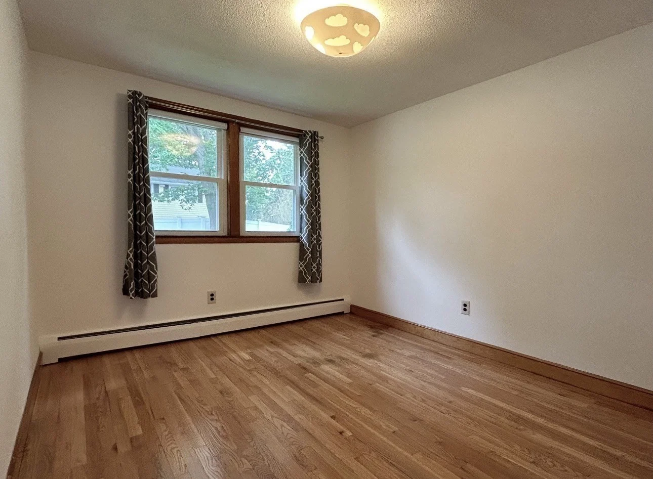 4 bed, 2 bath apartment for rent at 23 Jeffrey Rd, Turkey Hill — photo 10 of 19