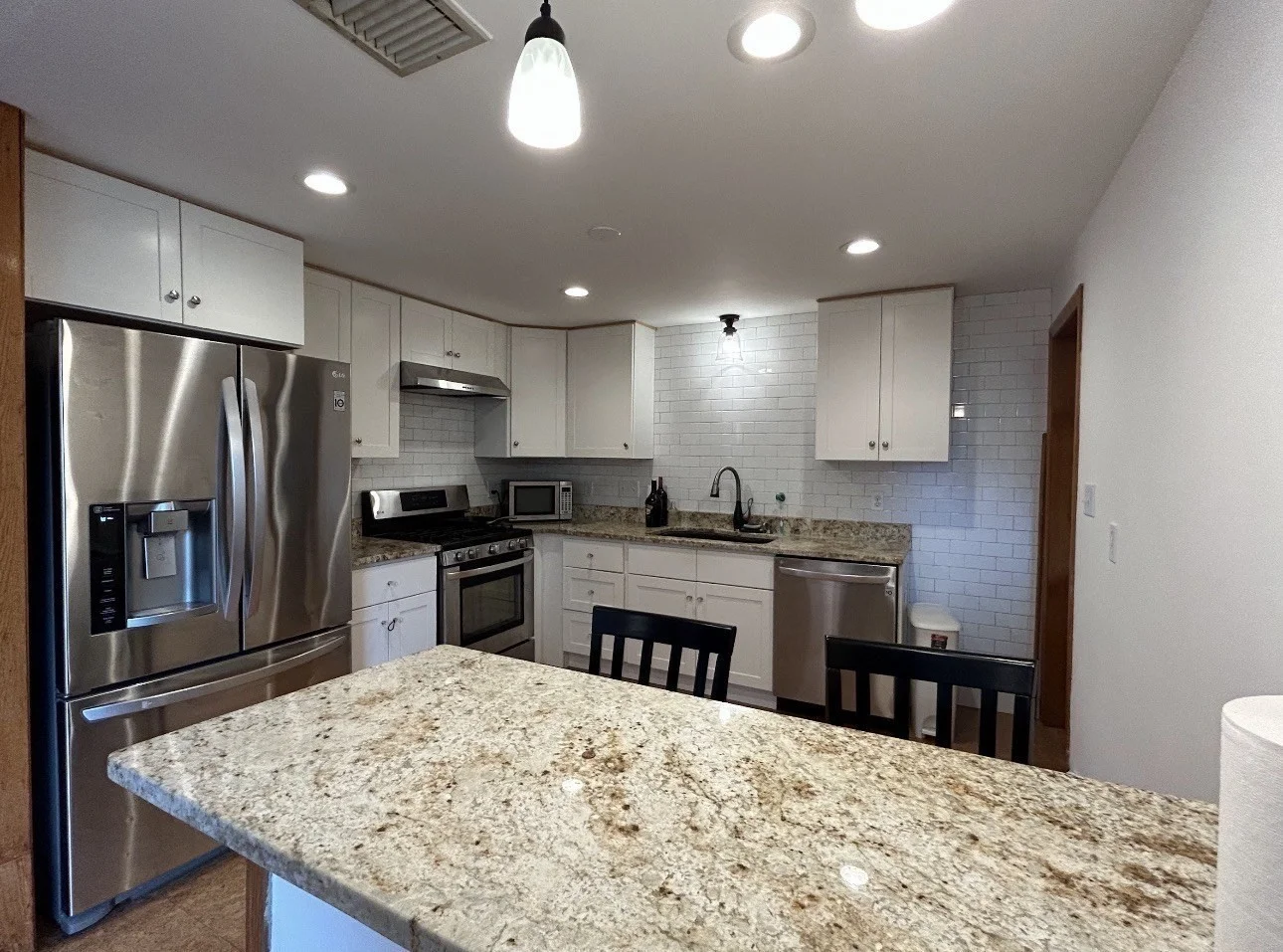 4 bed, 2 bath apartment for rent at 23 Jeffrey Rd, Turkey Hill — photo 4 of 19