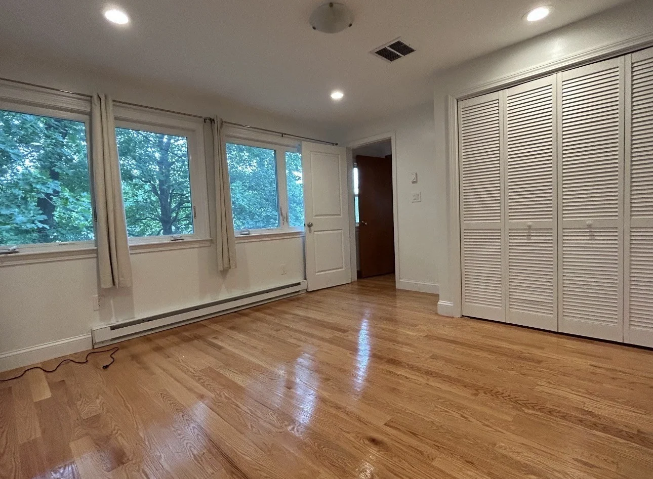 4 bed, 2 bath apartment for rent at 23 Jeffrey Rd, Turkey Hill — photo 12 of 19