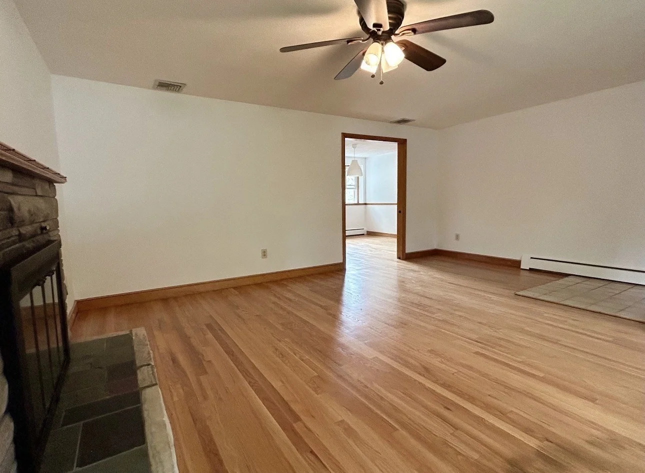 4 bed, 2 bath apartment for rent at 23 Jeffrey Rd, Turkey Hill — photo 3 of 19