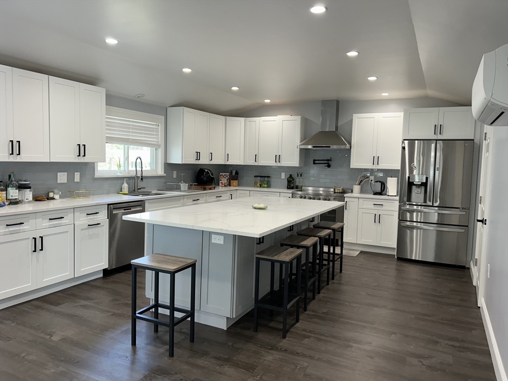 3 bed, 2 bath apartment for rent at 23 Joseph Rd Unit 23, Framingham — photo 1 of 12
