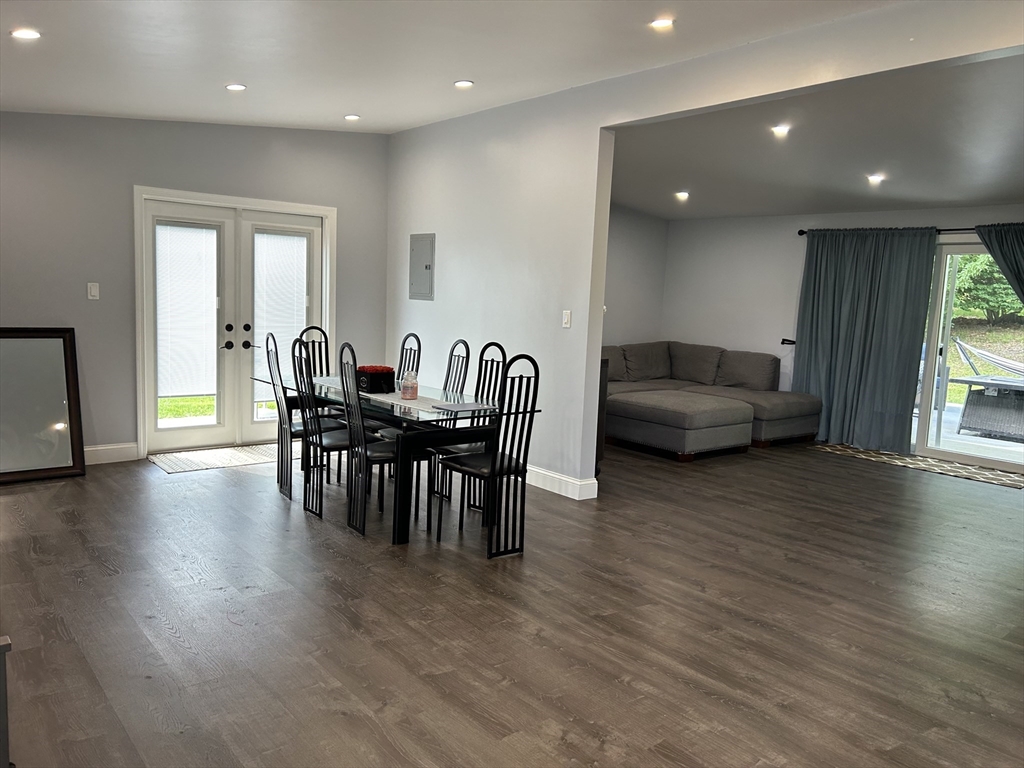 3 bed, 2 bath apartment for rent at 23 Joseph Rd Unit 23, Framingham — photo 6 of 12