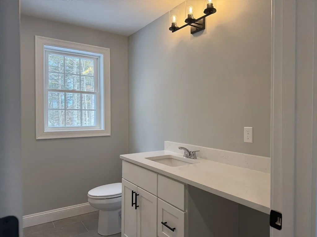 4 bed, 2 bath apartment for rent at 23 Kashmir's Way Unit 23, Middleboro — photo 20 of 32