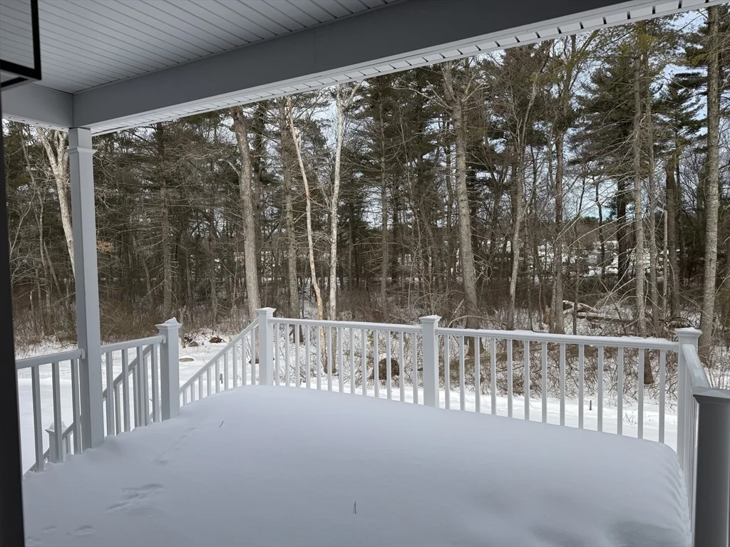 4 bed, 2 bath apartment for rent at 23 Kashmir's Way Unit 23, Middleboro — photo 31 of 32