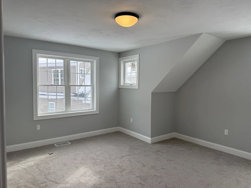 4 bed, 2 bath apartment for rent at 23 Kashmir's Way Unit 23, Middleboro — photo 24 of 32