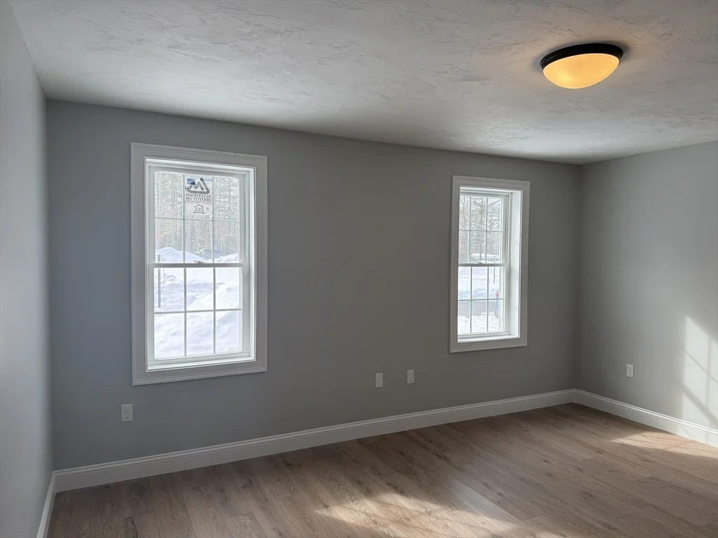 4 bed, 2 bath apartment for rent at 23 Kashmir's Way Unit 23, Middleboro — photo 4 of 32