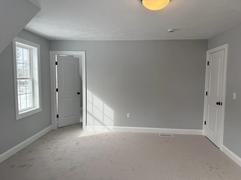 4 bed, 2 bath apartment for rent at 23 Kashmir's Way Unit 23, Middleboro — photo 25 of 32