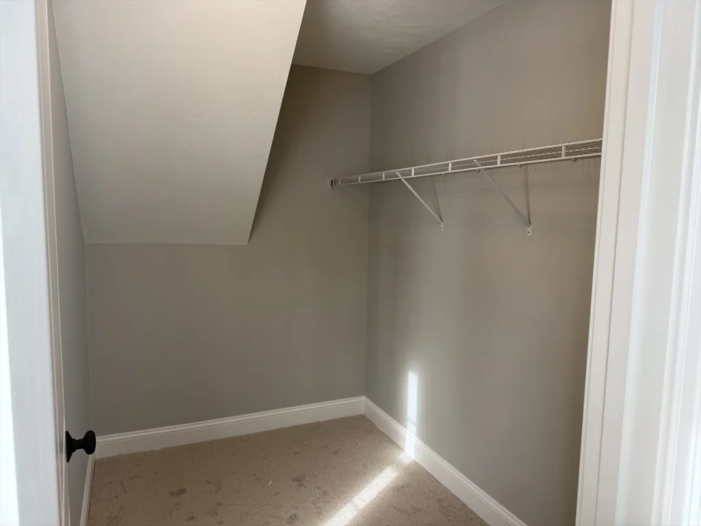 4 bed, 2 bath apartment for rent at 23 Kashmir's Way Unit 23, Middleboro — photo 27 of 32