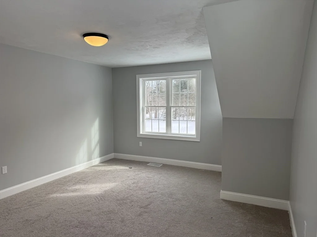 4 bed, 2 bath apartment for rent at 23 Kashmir's Way Unit 23, Middleboro — photo 26 of 32