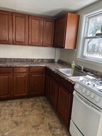 2 bed, 1 bath apartment for rent at 23 Keyes St Unit 1, Quincy — photo 2 of 7