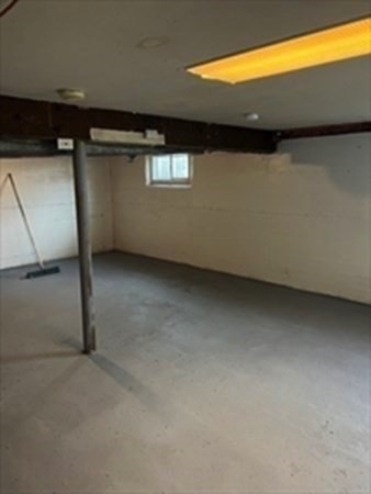 2 bed, 1 bath apartment for rent at 23 Keyes St Unit 1, Quincy — photo 5 of 7