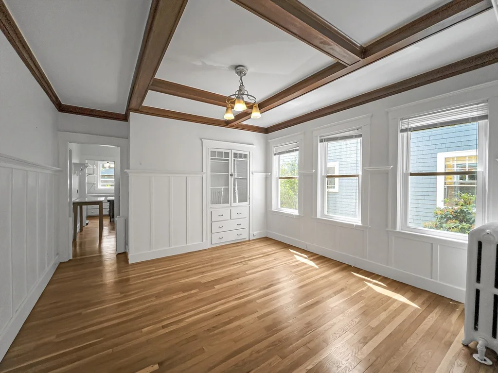3 bed, 2 bath apartment for rent at 23 Kingsboro Park Unit 2, Jamaica Plain — photo 20 of 21