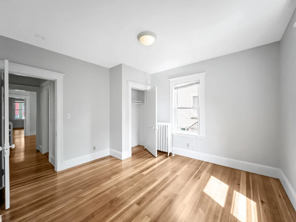 3 bed, 2 bath apartment for rent at 23 Kingsboro Park Unit 2, Jamaica Plain — photo 15 of 21