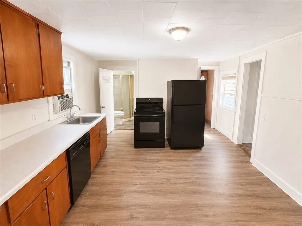 2 bed, 1 bath apartment for rent at 23 Knowlton St Unit 1, East Somerville — photo 10 of 14