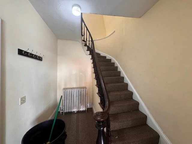 3 bed, 1 bath apartment for rent at 23 Lancaster St, Worcester — photo 3 of 3